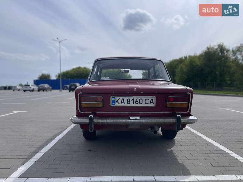 Седан ВАЗ / Lada 2103 1974 в Киеве