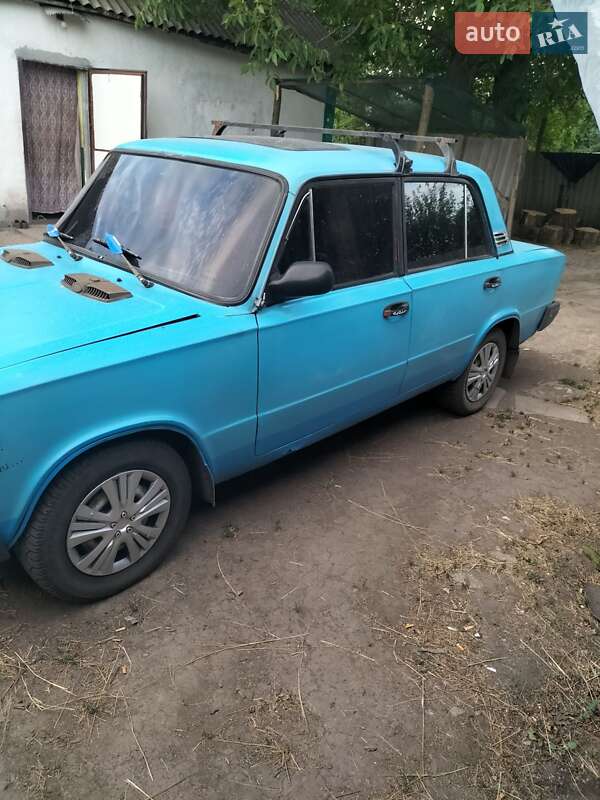 Седан ВАЗ / Lada 2103 1974 в Днепре фото 2 Седан ВАЗ / Lada 2103 1974 в Днепре
