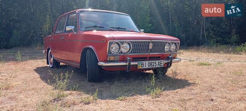 Седан ВАЗ / Lada 2103 1977 в 