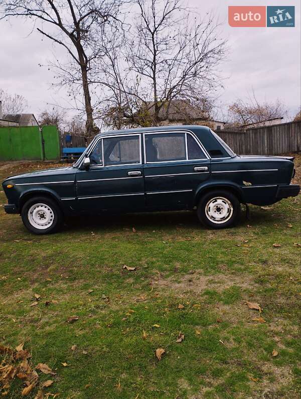 Седан ВАЗ / Lada 2103 1975 в Краснограде