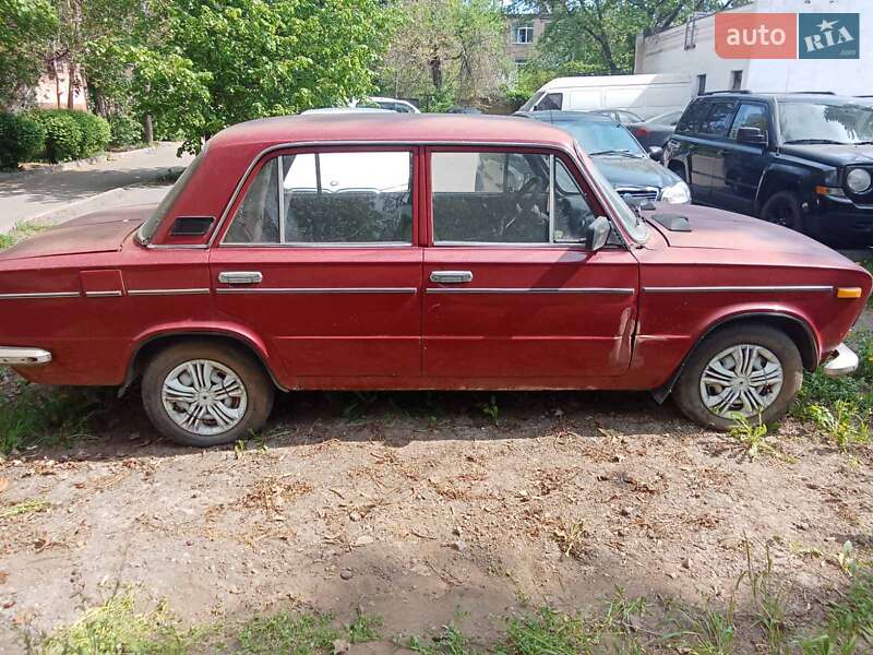 Седан ВАЗ / Lada 2103 1976 в Кривом Роге
