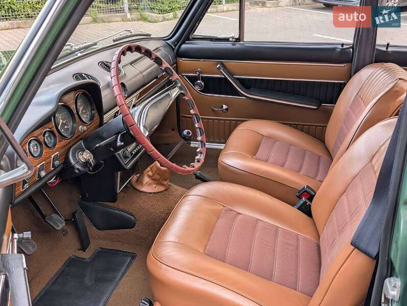 Седан ВАЗ / Lada 2103 1975 в Одессе