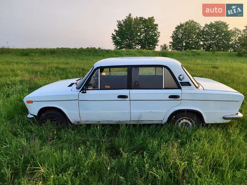 Седан ВАЗ / Lada 2103 1976 в Краснограде
