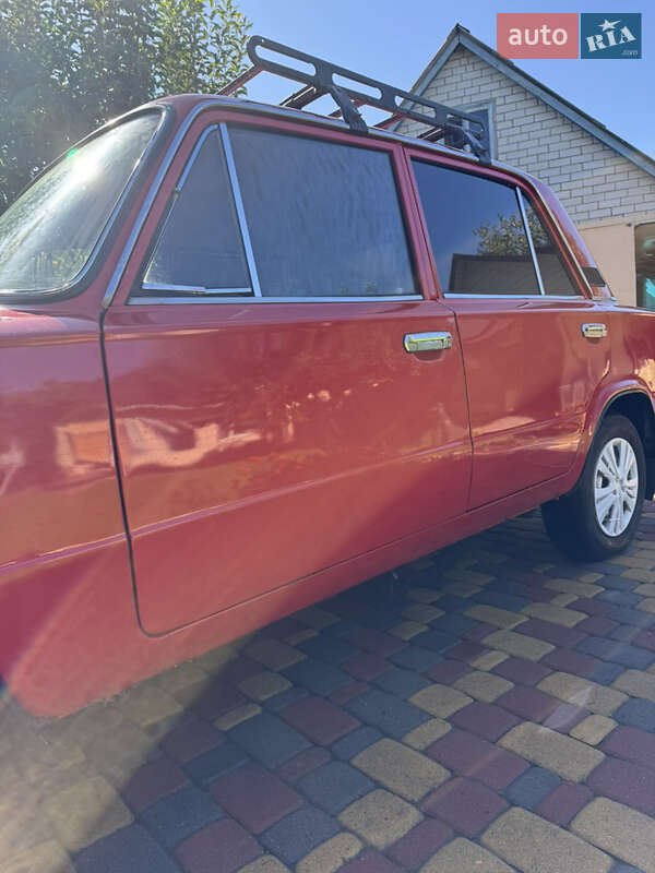 Седан ВАЗ / Lada 2103 1975 в Березане фото 3 Седан ВАЗ / Lada 2103 1975 в Березане