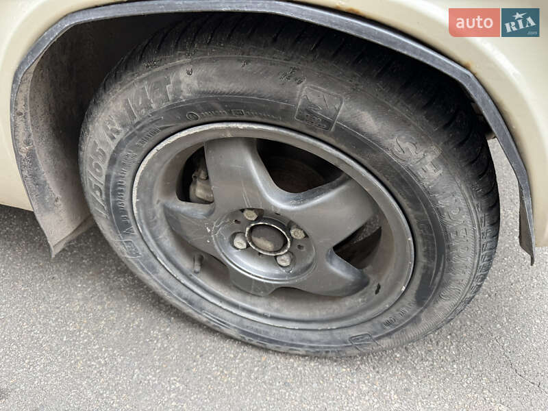 Седан ВАЗ / Lada 2103 1979 в Славуте