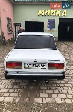Седан ВАЗ 2103 1974 в  фото 3 Седан ВАЗ 2103 1974 в