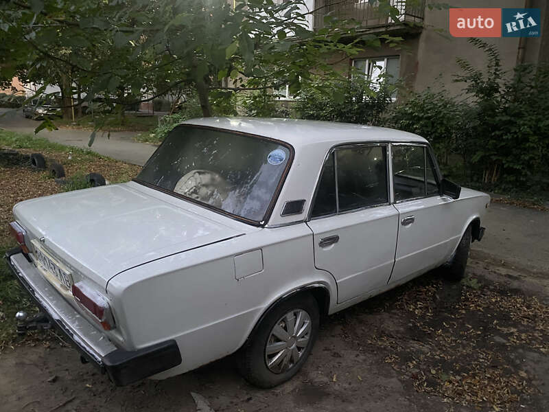 Седан ВАЗ / Lada 2103 1975 в Ужгороде