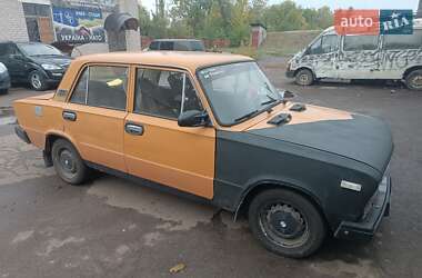 Седан ВАЗ 2103 1975 в Кривом Роге