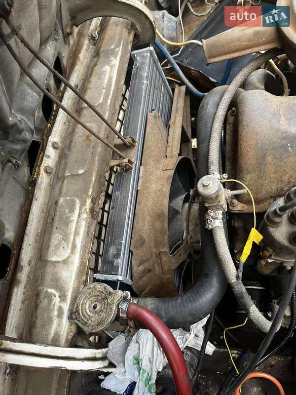 Седан ВАЗ / Lada 2103 1983 в Киеве