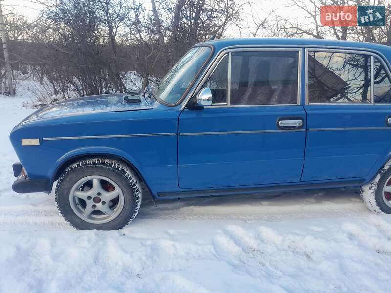 Седан ВАЗ / Lada 2103 1985 в Чернівцях
