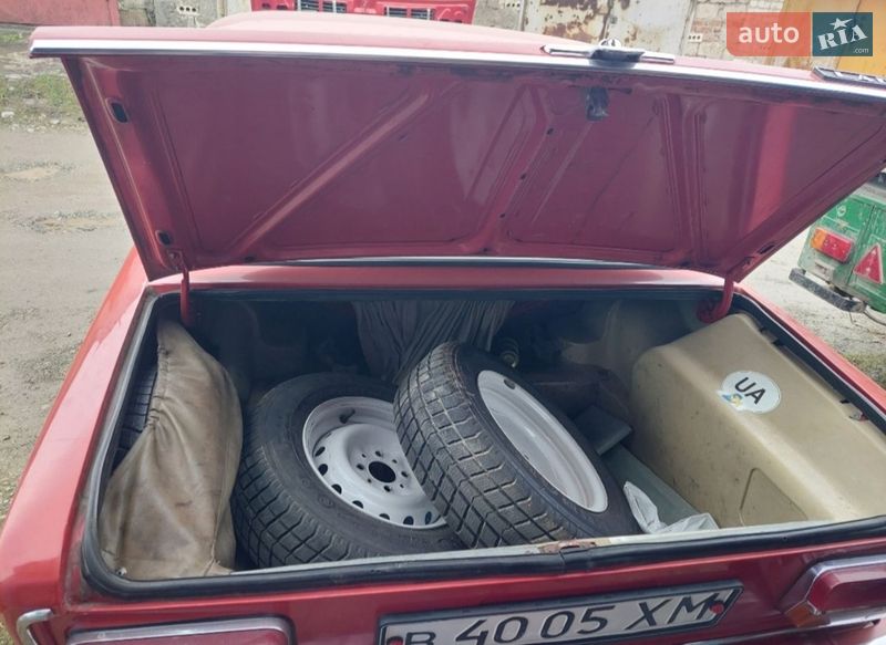 Седан ВАЗ / Lada 2103 1981 в Кам'янець-Подільському