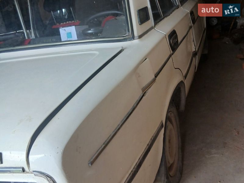 Седан ВАЗ / Lada 2103 1979 в Новом Роздоле