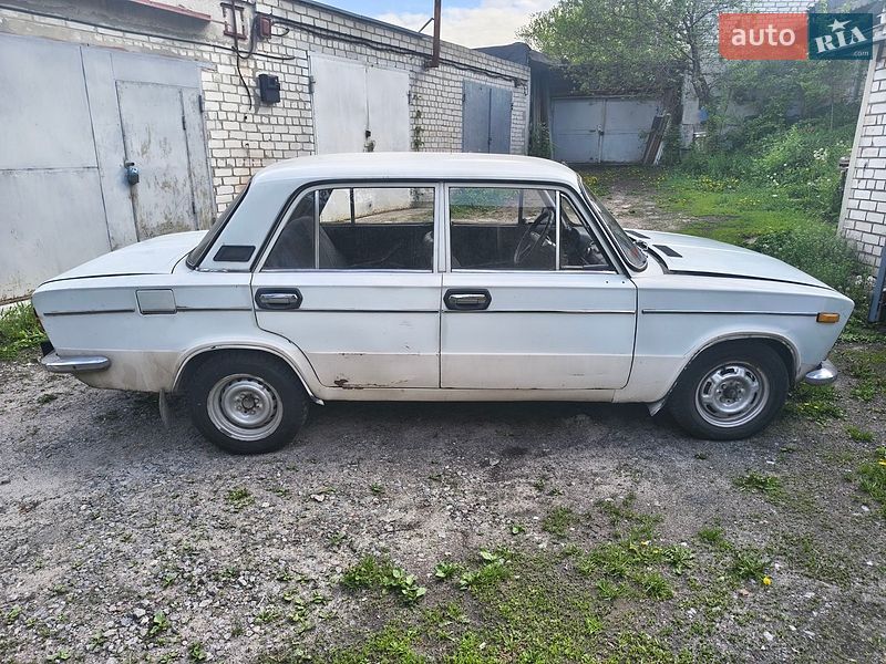 Седан ВАЗ / Lada 2103 1981 в Харькове