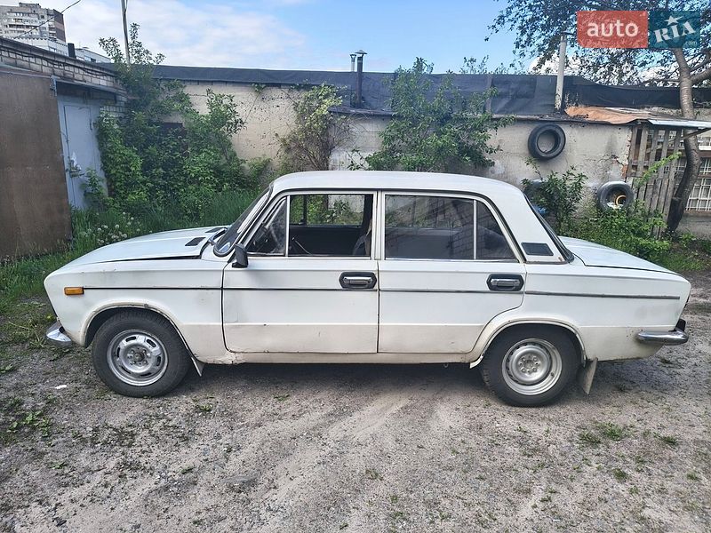 Седан ВАЗ / Lada 2103 1981 в Харькове