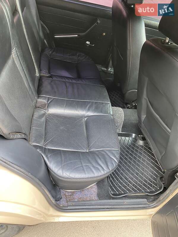 Універсал ВАЗ / Lada 2104 1985 в Полтаві