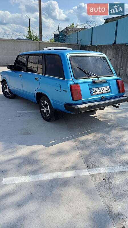 ВАЗ / Lada 2104 2001