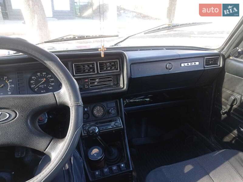 ВАЗ / Lada 2104 2000
