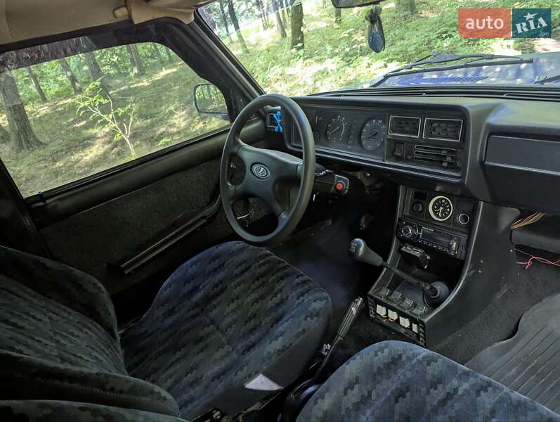 Универсал ВАЗ / Lada 2104 2001 в Почаеве