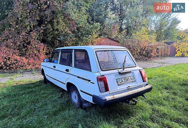 Универсал ВАЗ / Lada 2104 1993 в Черкассах фото 4 Универсал ВАЗ / Lada 2104 1993 в Черкассах