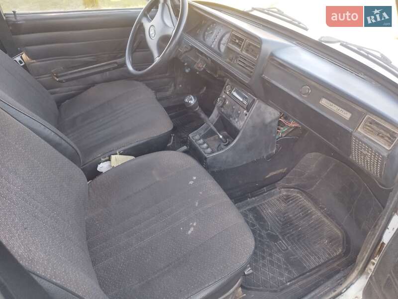 Універсал ВАЗ / Lada 2104 2002 в Вигоді