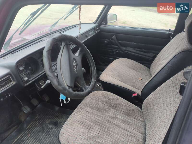 ВАЗ / Lada 2104 2001