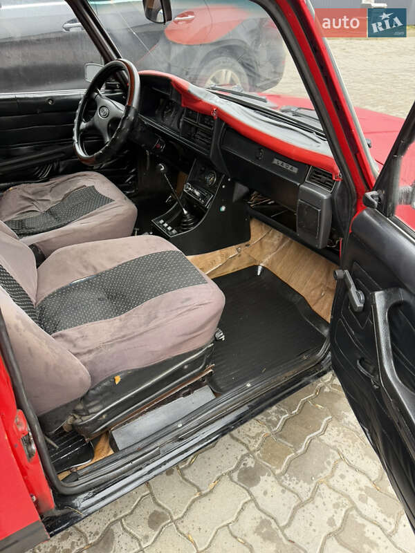 Универсал ВАЗ / Lada 2104 2000 в Николаеве