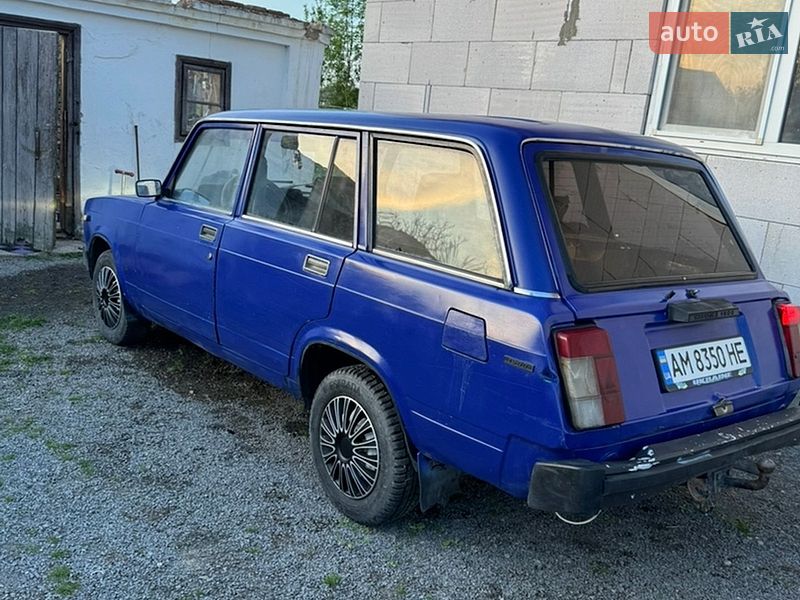 Универсал ВАЗ / Lada 2104 2001 в Звягеле