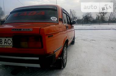 Седан ВАЗ / Lada 2105 1989 в Любомле