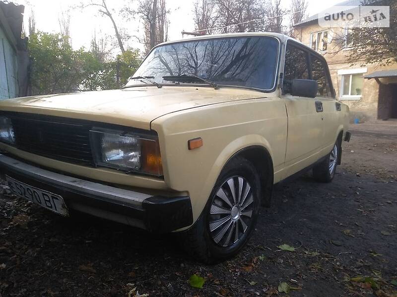 Седан ВАЗ / Lada 2105 1981 в Рубежном