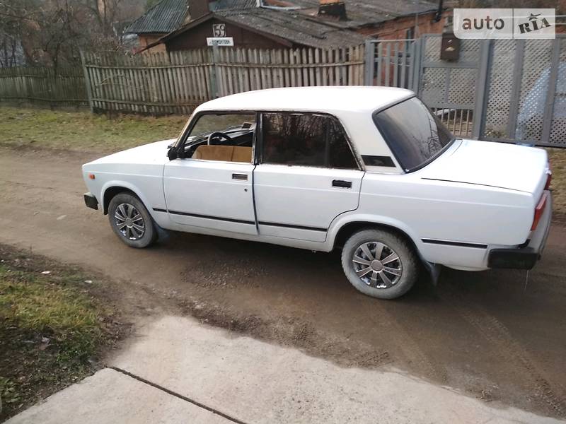 Седан ВАЗ / Lada 2105 1986 в Вінниці фото 10 Седан ВАЗ / Lada 2105 1986 в Вінниці