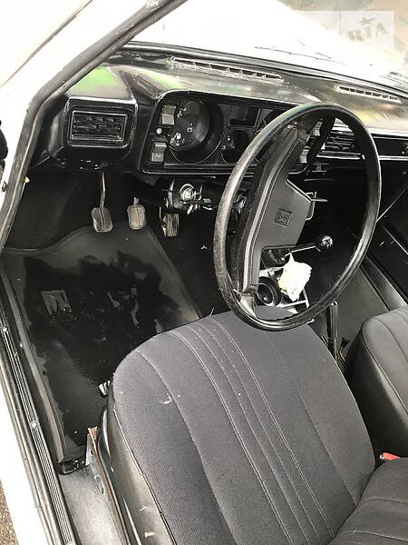 Седан ВАЗ / Lada 2105 1990 в Каховці