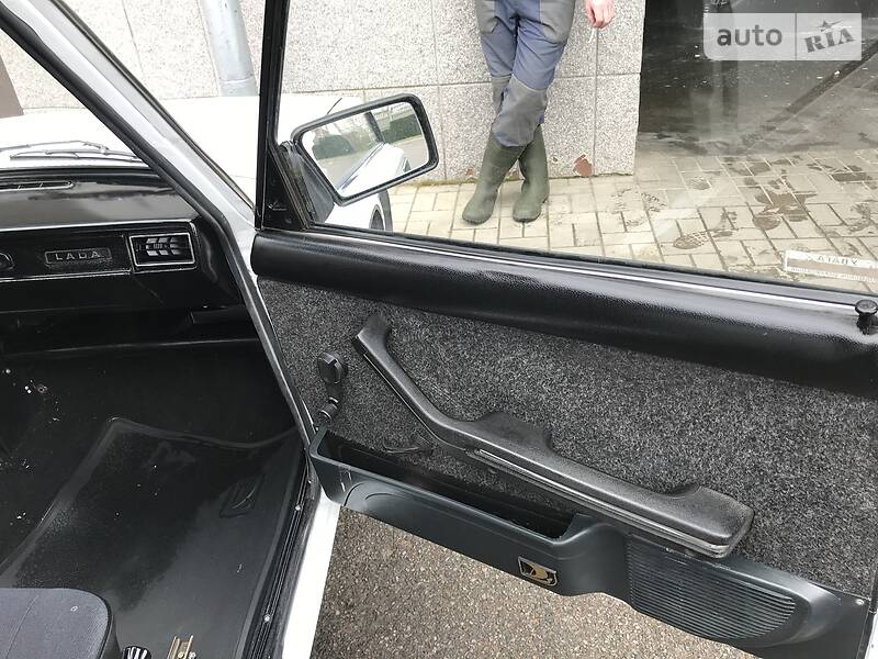 Седан ВАЗ / Lada 2105 1990 в Каховці