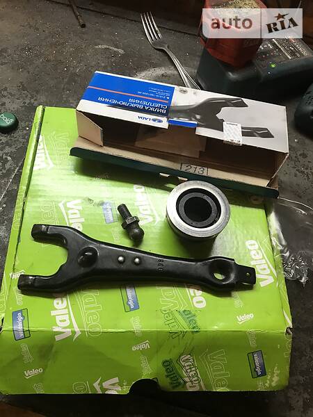 Седан ВАЗ / Lada 2105 1998 в Киеве фото 15 Седан ВАЗ / Lada 2105 1998 в Киеве