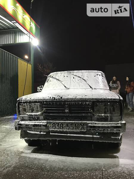 Седан ВАЗ / Lada 2105 1998 в Киеве фото 3 Седан ВАЗ / Lada 2105 1998 в Киеве