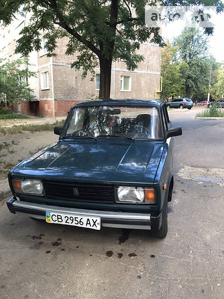 Седан ВАЗ / Lada 2105 2000 в Чернигове