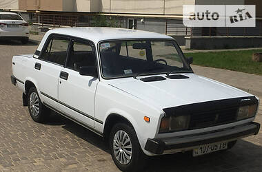 Седан ВАЗ / Lada 2105 1991 в Львове