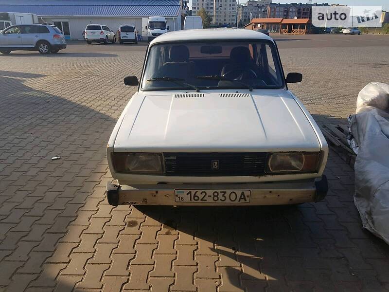 Седан ВАЗ / Lada 2105 1995 в Одессе