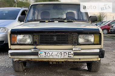 Седан ВАЗ / Lada 2105 1982 в Хусті