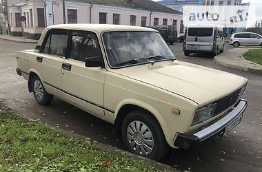 Седан ВАЗ / Lada 2105 1991 в Владимир-Волынском
