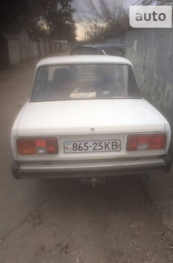 Седан ВАЗ / Lada 2105 1981 в Києві