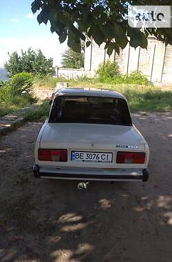 Седан ВАЗ / Lada 2105 1994 в Николаеве