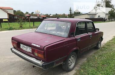 Седан ВАЗ / Lada 2105 1983 в Буске