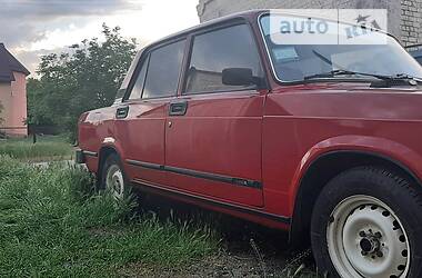 Седан ВАЗ / Lada 2105 1985 в Маріуполі