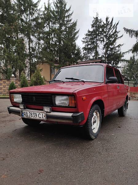 Седан ВАЗ / Lada 2105 1990 в Тульчині
