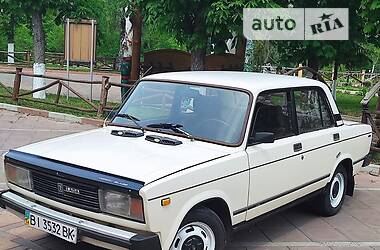 Седан ВАЗ / Lada 2105 1987 в Миргороде