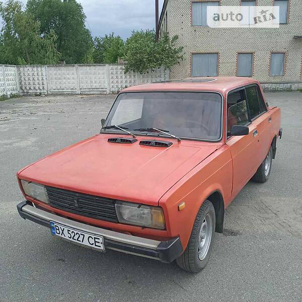 Седан ВАЗ / Lada 2105 1985 в Славуте