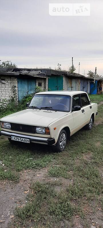 Седан ВАЗ / Lada 2105 1994 в Павлограді