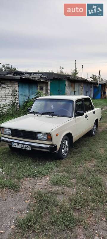 Седан ВАЗ / Lada 2105 1994 в Павлограді