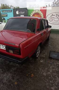 Седан ВАЗ / Lada 2105 1992 в Золочеве