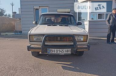 Седан ВАЗ / Lada 2105 1984 в Одессе